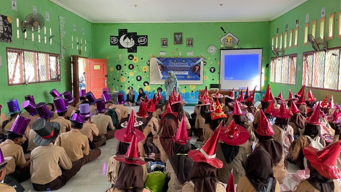 Tanamkan Nilai-Nilai Madrasah Sejak Hari Pertama, Peserta MATAMUDA MAN 1 Muaro Jambi Dibekali Akhlak dan Toleransi Tanamkan Nilai-Nilai Madrasah Sejak Hari Pertama, Peserta MATAMUDA MAN 1 Muaro Jambi Dibekali Akhlak dan Toleransi