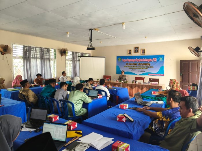 Rapat Pembentukan Panitia UM dan PPDB MAN 1 Muaro Jambi Tahun Ajaran 2025/2026 Resmi Digelar Rapat Pembentukan Panitia UM dan PPDB MAN 1 Muaro Jambi Tahun Ajaran 2025/2026 Resmi Digelar
