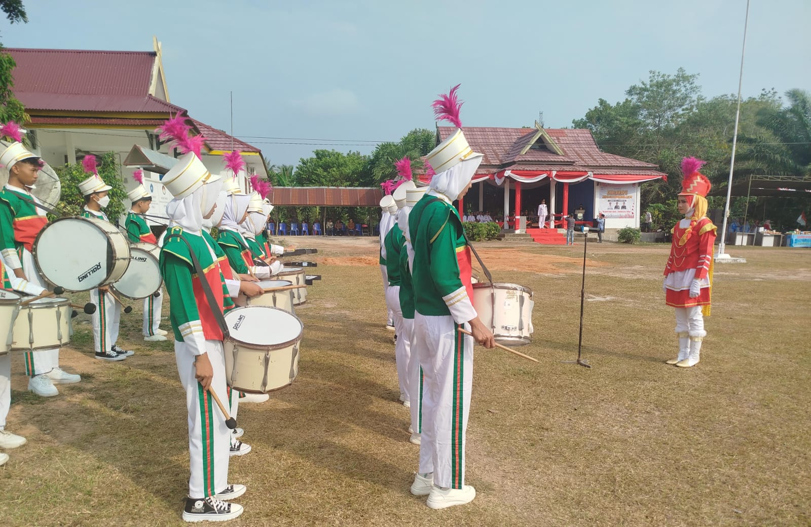 Drum Band Iringi Upacara Bendera HUT RI ke 79 di Kantor Camat Drum Band Iringi Upacara Bendera HUT RI ke 79 di Kantor Camat