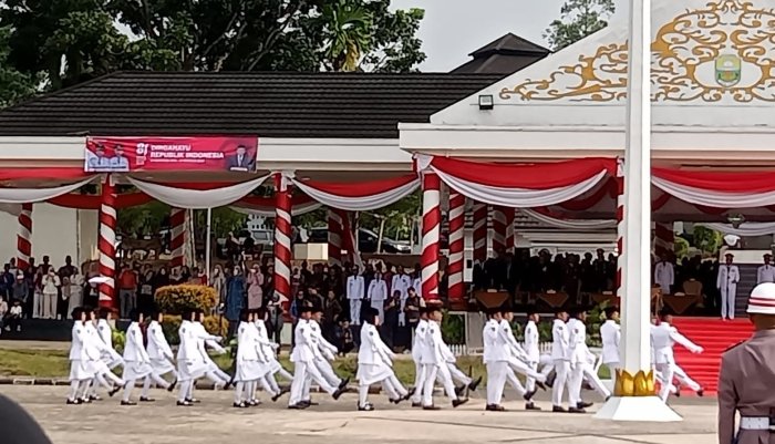 Asya Aqilla, Siswa MAN 1 Muaro Jambi Sukses Jalankan Tugas Paskibraka pada HUT RI ke-81 di Kantor Bupati Asya Aqilla, Siswa MAN 1 Muaro Jambi Sukses Jalankan Tugas Paskibraka pada HUT RI ke-81 di Kantor Bupati