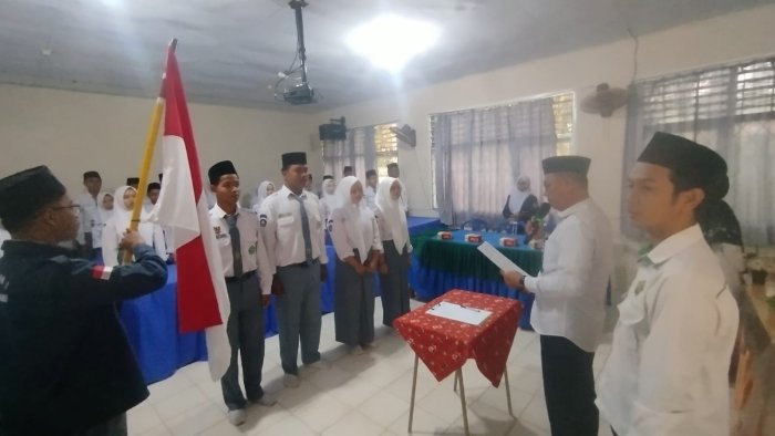 Pelantikan Pengurus OSIM MAN 1 Muaro Jambi Masa Bakti 2026 Resmi Digelar