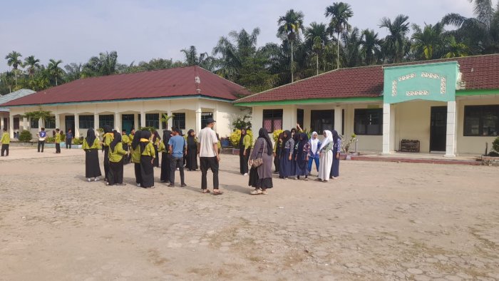 Ekstrakurikuler PMR MAN 1 Muaro Jambi Mulai Aktif, Tanamkan Jiwa Kemanusiaan Sejak Hari Pertama