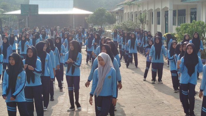 Senam Pagi dan Penjelajahan Bangkitkan Semangat Pramuka Senam Pagi dan Penjelajahan Bangkitkan Semangat Pramuka