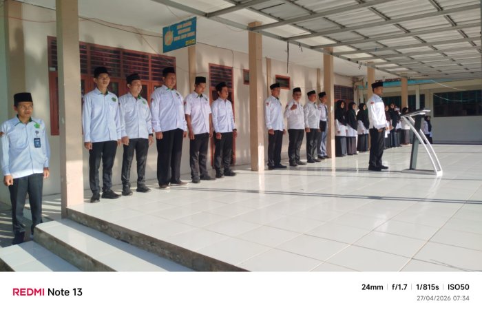 Kepala MAN 1 Muaro Jambi Sampaikan Pesan Idul Adha kepada Siswa