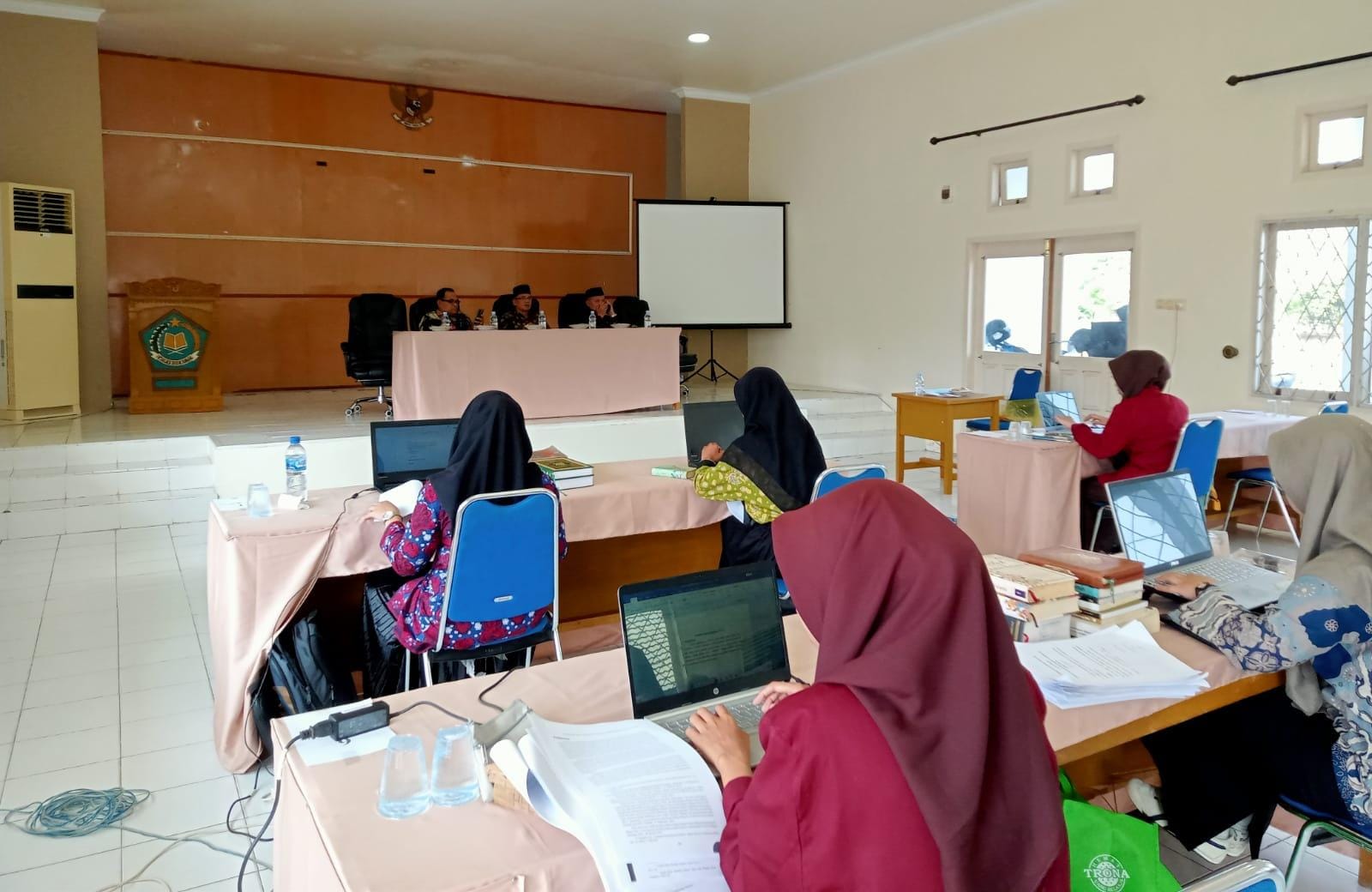 Dua Siswa MAN 1 MUaro Jambi Ikuti lomba STQH