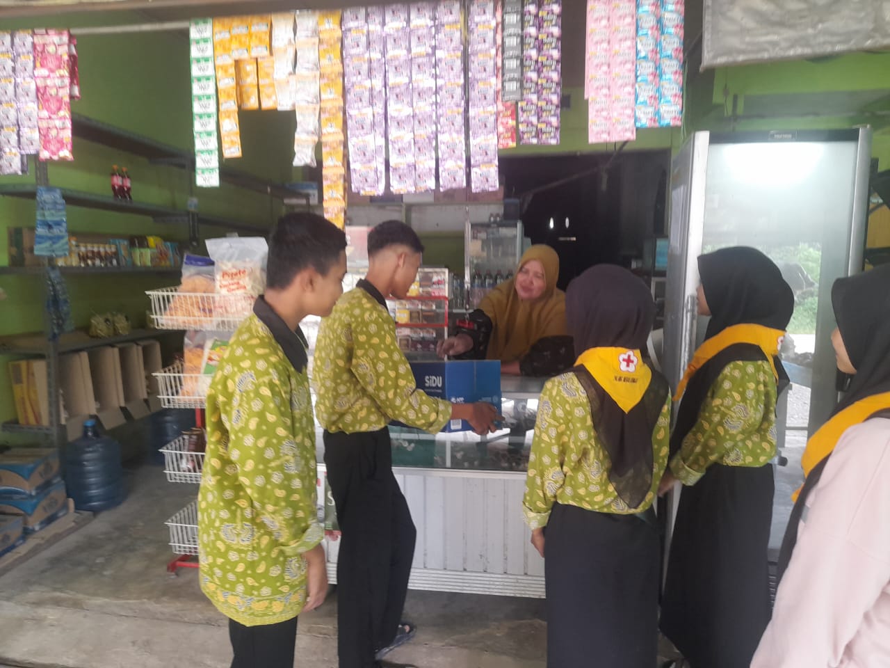 Siswa MAN 1 Muaro Jambi KumpulKan Donasi Korban Banjir 