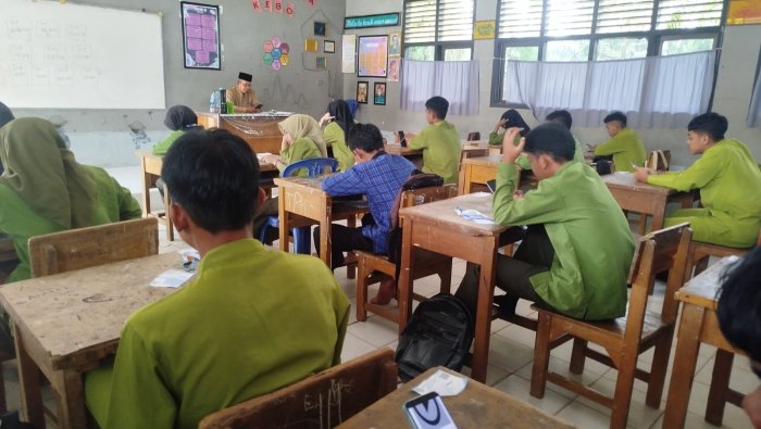 MAN 1 Muaro Jambi Galang Dana untuk Sumatra, Siswa Bergerak Cepat