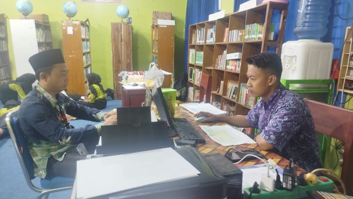Mahasiswa PPG Selesaikan Modul 3 di MAN 1 Muaro Jambi dengan Penuh Ketelitian Mahasiswa PPG Selesaikan Modul 3 di MAN 1 Muaro Jambi dengan Penuh Ketelitian