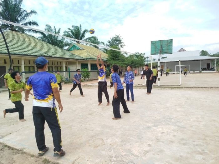 Semangat Sportivitas Warnai Latihan Ekstrakurikuler Olahraga MAN 1 Muaro Jambi Semangat Sportivitas Warnai Latihan Ekstrakurikuler Olahraga MAN 1 Muaro Jambi