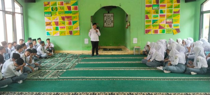 MAN 1 Muaro Jambi Sosialisasikan Persiapan Tes Kemampuan Akademik MAN 1 Muaro Jambi Sosialisasikan Persiapan Tes Kemampuan Akademik