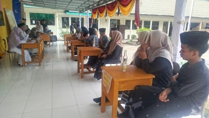 Semarak Hari Santri di MAN 1 Muaro Jambi, Santri Tunjukkan Talenta Terbaik Semarak Hari Santri di MAN 1 Muaro Jambi, Santri Tunjukkan Talenta Terbaik
