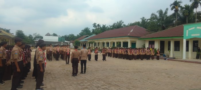 Kepramukaan Kembali Aktif, MAN 1 Muaro Jambi Bentuk Generasi Berkarakter dan Berjiwa Nasionalis Kepramukaan Kembali Aktif, MAN 1 Muaro Jambi Bentuk Generasi Berkarakter dan Berjiwa Nasionalis