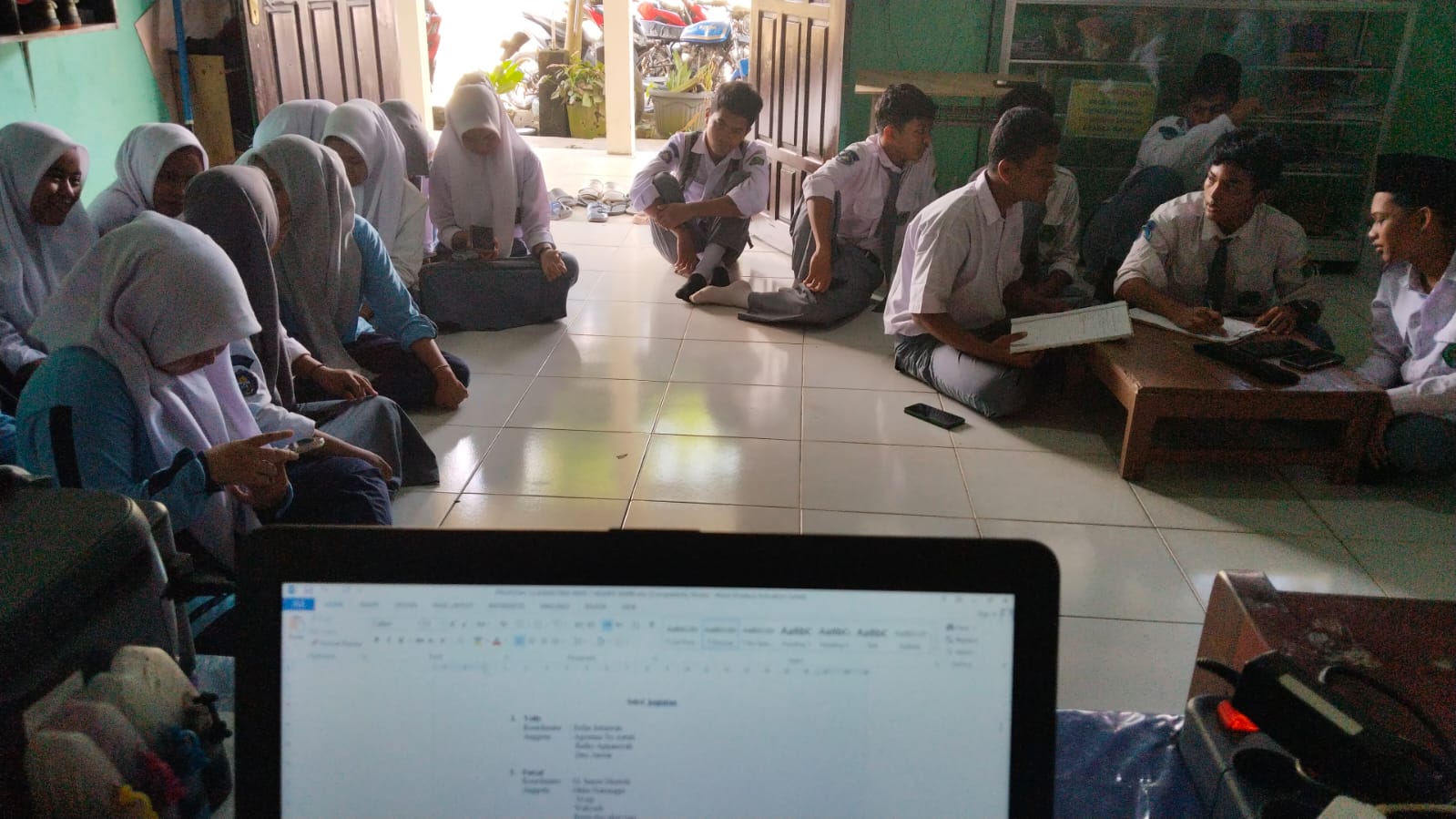Pembina OSIM Pimpin Rapat Clasmeeting dan Persiapan Matsama Pembina OSIM Pimpin Rapat Clasmeeting dan Persiapan Matsama