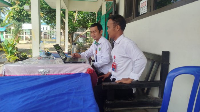 Respons Cepat Panitia ASAS Pastikan Tidak Ada Siswa Tertinggal Saat Ujian Respons Cepat Panitia ASAS Pastikan Tidak Ada Siswa Tertinggal Saat Ujian