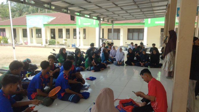 MAN 1 Muaro Jambi Hentikan Ekstrakurikuler, Kabut Asap Masih Menyelimuti MAN 1 Muaro Jambi Hentikan Ekstrakurikuler, Kabut Asap Masih Menyelimuti