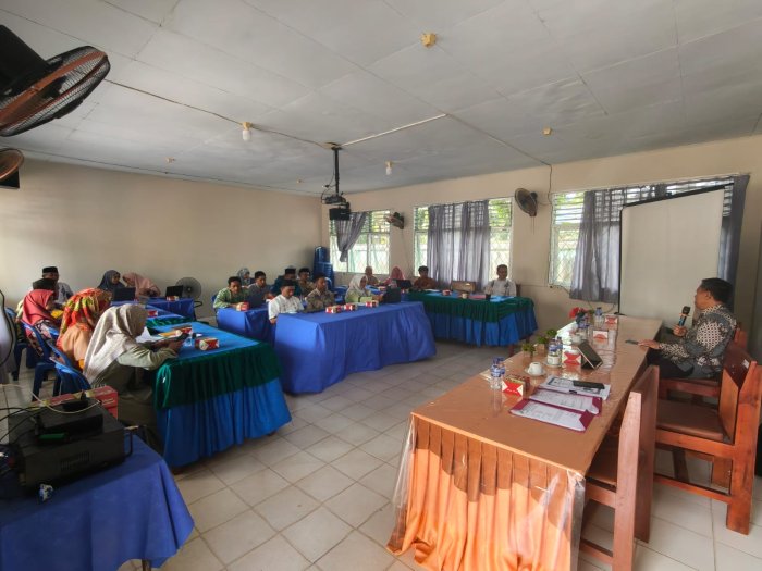 Hangatnya Kebersamaan dalam Rapat Persiapan SAT MAN 1 Muaro Jambi