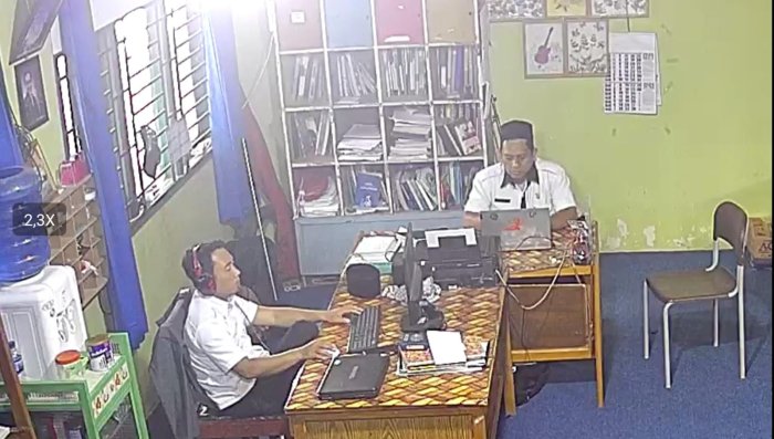 Guru MAN 1 Muaro Jambi Mulai Susun Kisi-Kisi SAS Menjelang Akhir Semester