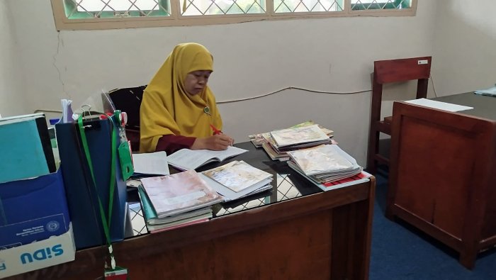 Guru MAN 1 Muaro Jambi Padati RDM untuk Input Nilai dan Data Ekstrakurikuler Guru MAN 1 Muaro Jambi Padati RDM untuk Input Nilai dan Data Ekstrakurikuler