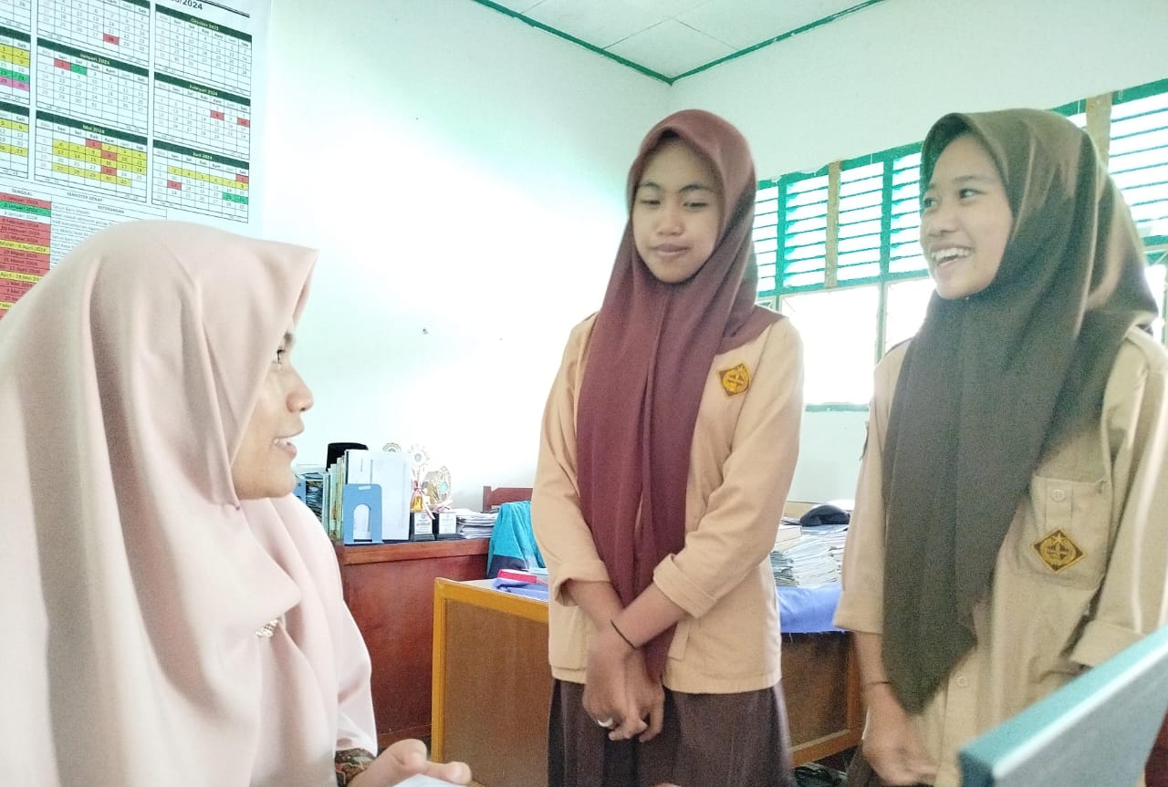 Wali kelas : Lakukan Verifikasi Biodata Siswa Baru