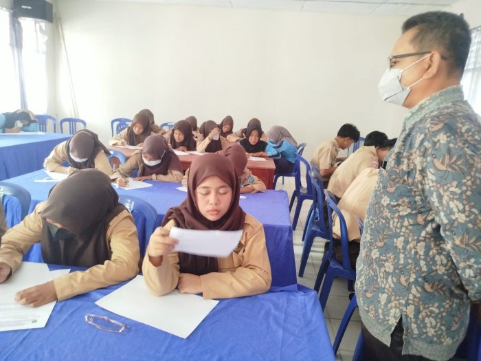 18 Siswa Terbaik MAN 1 Muaro Jambi Siap Bawa Nama Madrasah di OMI Kabupaten 18 Siswa Terbaik MAN 1 Muaro Jambi Siap Bawa Nama Madrasah di OMI Kabupaten