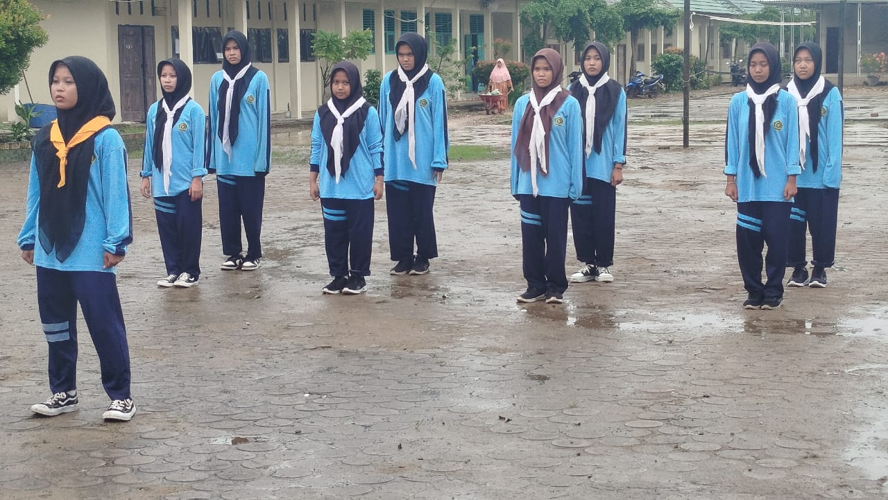 PMR Wira MAN 1 Muaro Jambi Gelar Pengambilan Slayer PMR Wira MAN 1 Muaro Jambi Gelar Pengambilan Slayer