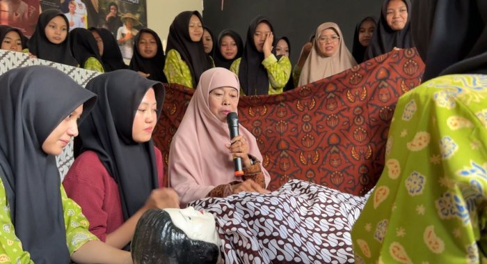 Praktik Pengurusan Jenazah, Siswa MAN 1 Muaro Jambi Belajar Langsung Tata Cara Fardhu Kifayah