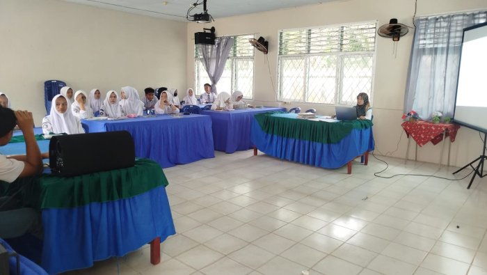 Pembelajaran Kimia Berbasis Audio Visual Tingkatkan Pemahaman Siswa MAN 1 Muaro Jambi