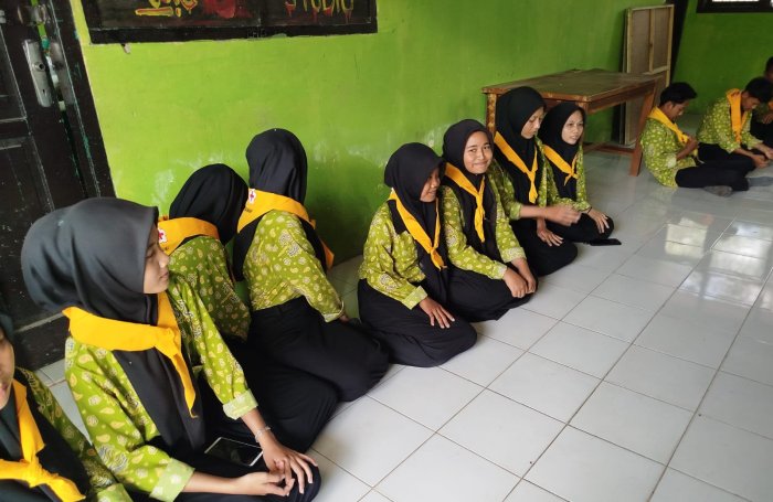 Sambut Peserta Didik Baru, PMR MAN 1 Muaro Jambi Matangkan Latihan Sambut Peserta Didik Baru, PMR MAN 1 Muaro Jambi Matangkan Latihan