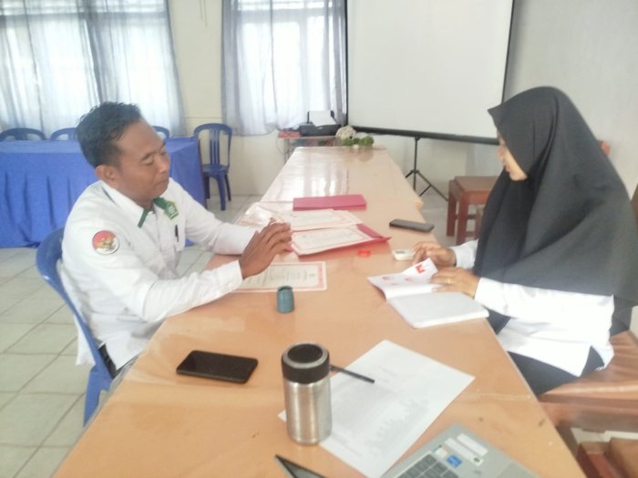 Persiapan Akhir Ijazah, MAN 1 Muaro Jambi Mulai Tempel Foto Siswa Persiapan Akhir Ijazah, MAN 1 Muaro Jambi Mulai Tempel Foto Siswa