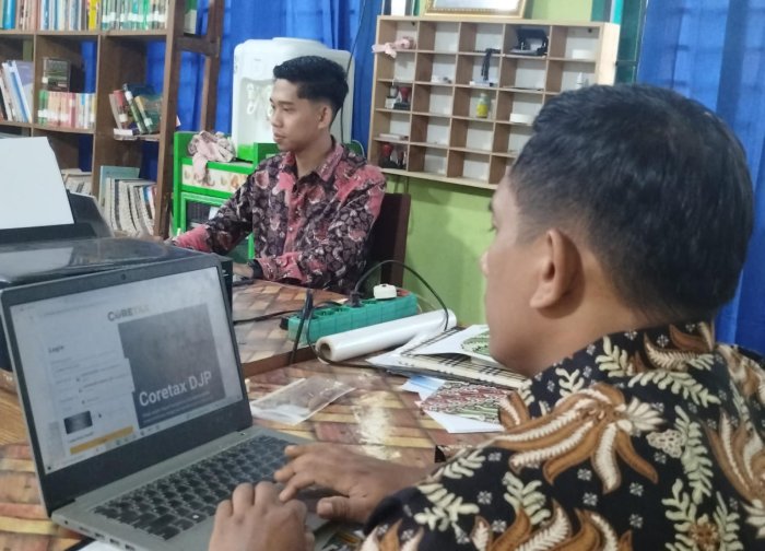 Guru dan Tendik MAN 1 Muaro Jambi Tertib Laporkan SPT Tahunan Guru dan Tendik MAN 1 Muaro Jambi Tertib Laporkan SPT Tahunan
