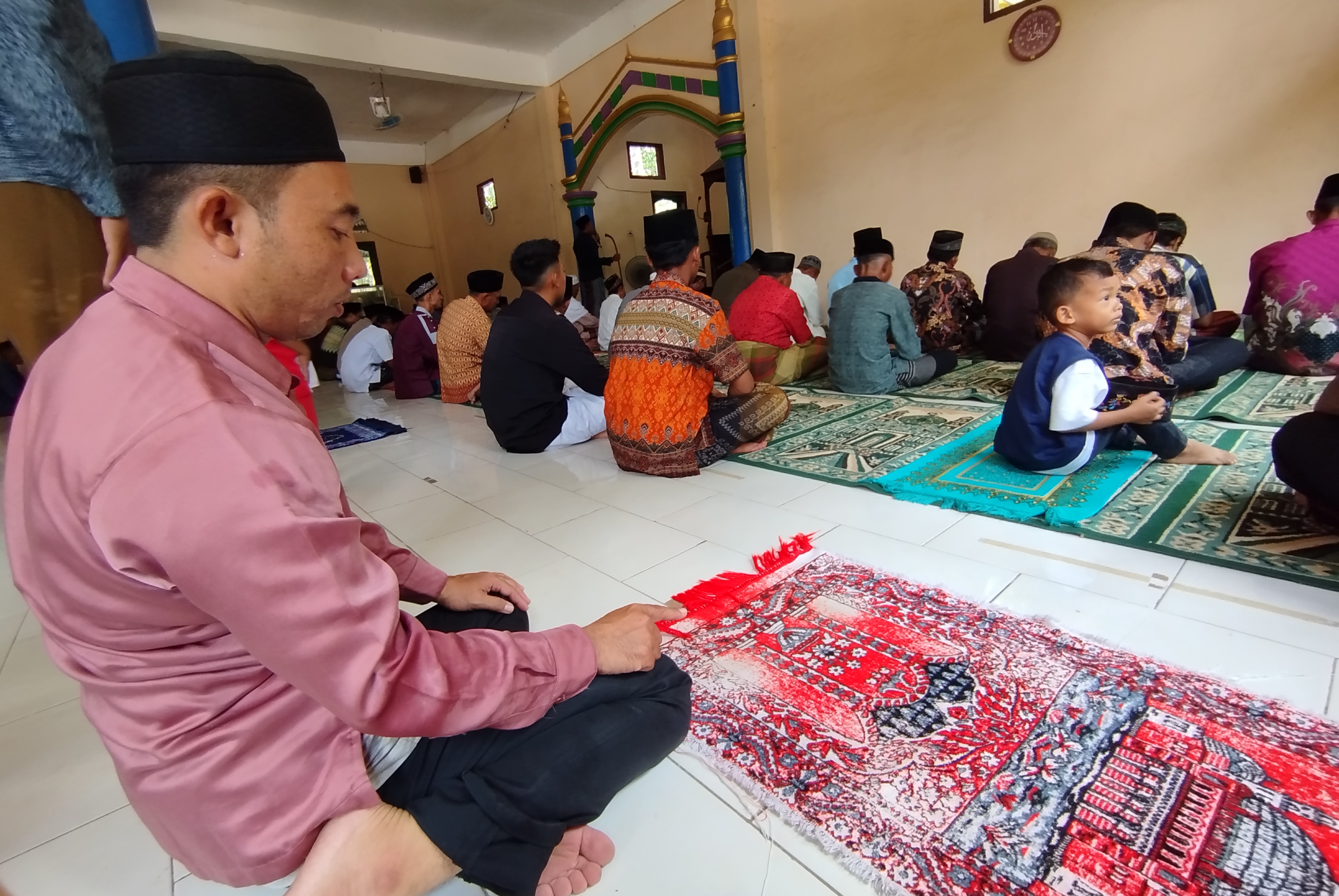 Full day : Laksanakan Jumatan di Masjid Terdekat Full day : Laksanakan Jumatan di Masjid Terdekat