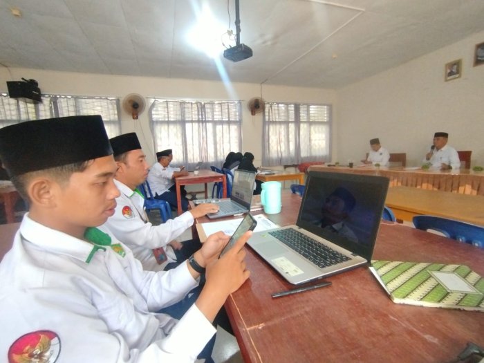 Tingkatkan Profesionalisme Guru, MAN 1 Muaro Jambi Matangkan Perangkat Pembelajaran di Awal Tahun Ajaran Tingkatkan Profesionalisme Guru, MAN 1 Muaro Jambi Matangkan Perangkat Pembelajaran di Awal Tahun Ajaran