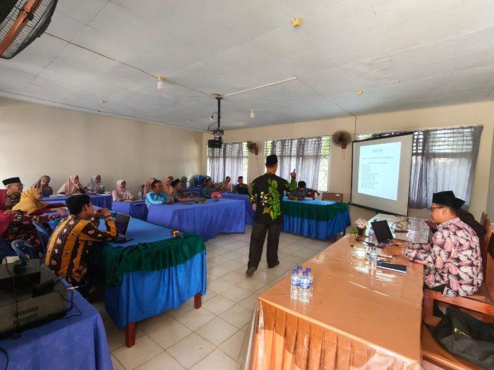 PKKM 2025 di MAN 1 Muaro Jambi: Evaluasi, Apresiasi, dan Harapan Baru PKKM 2025 di MAN 1 Muaro Jambi: Evaluasi, Apresiasi, dan Harapan Baru