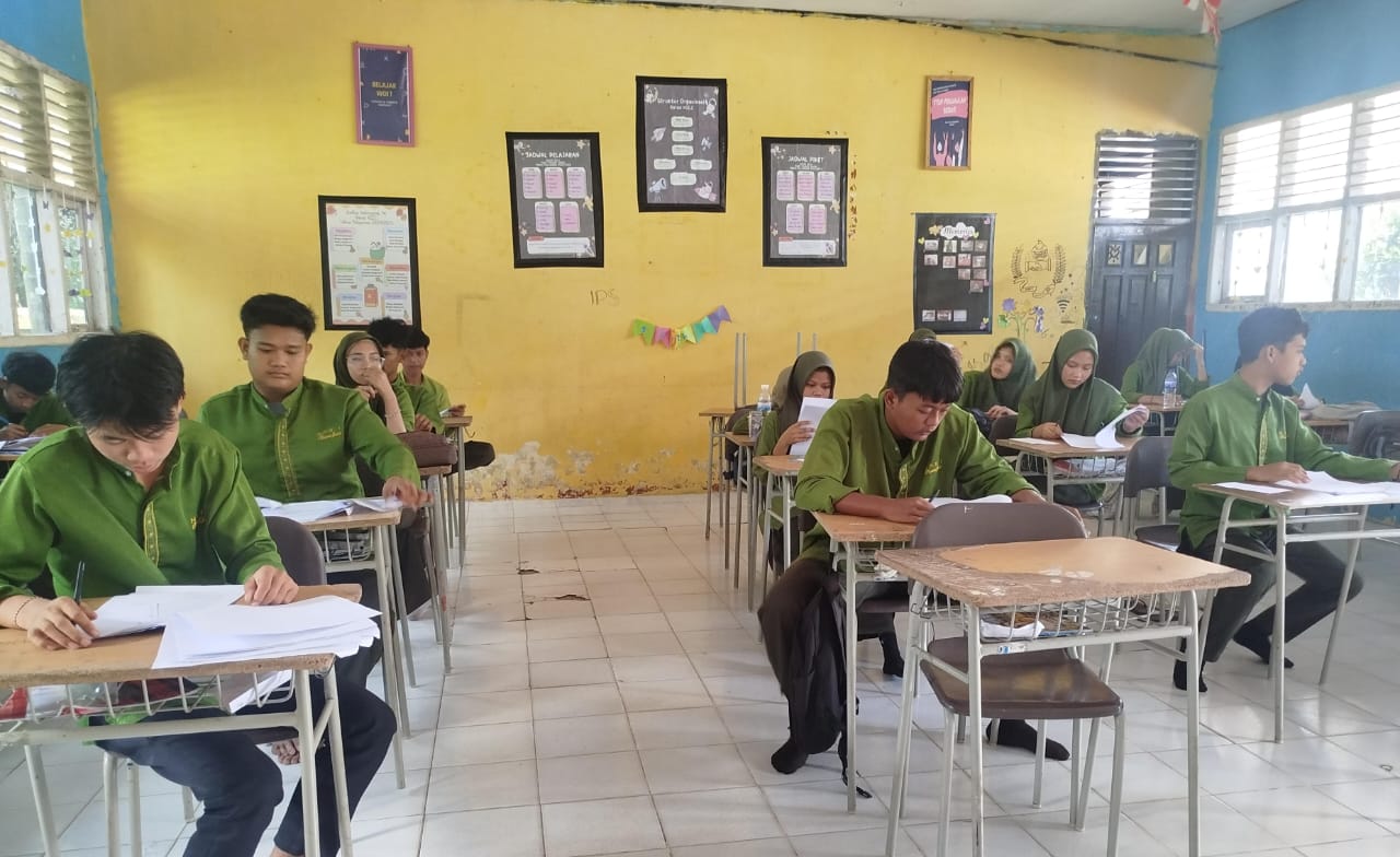 Siswa Kelas XII Laksanakan UH Jelang Kegiatan AM
