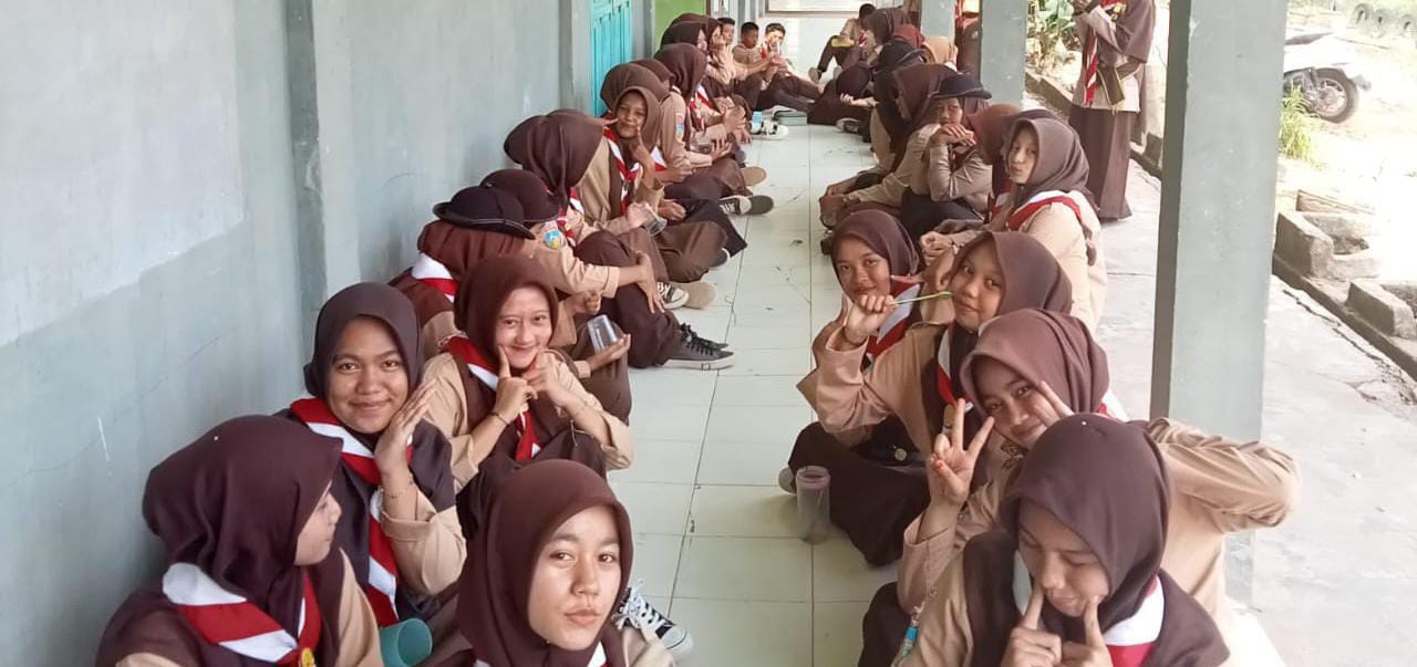 Kelas XIA Ikuti Serangkaian Kegiatan Jumat Sehat