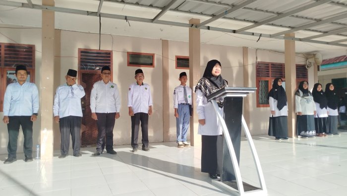 Sambut Tahun Pelajaran Baru, MAN 1 Muaro Jambi Ajak Siswa Senior Tampilkan Keteladanan Sejak Hari Pertama Sambut Tahun Pelajaran Baru, MAN 1 Muaro Jambi Ajak Siswa Senior Tampilkan Keteladanan Sejak Hari Pertama