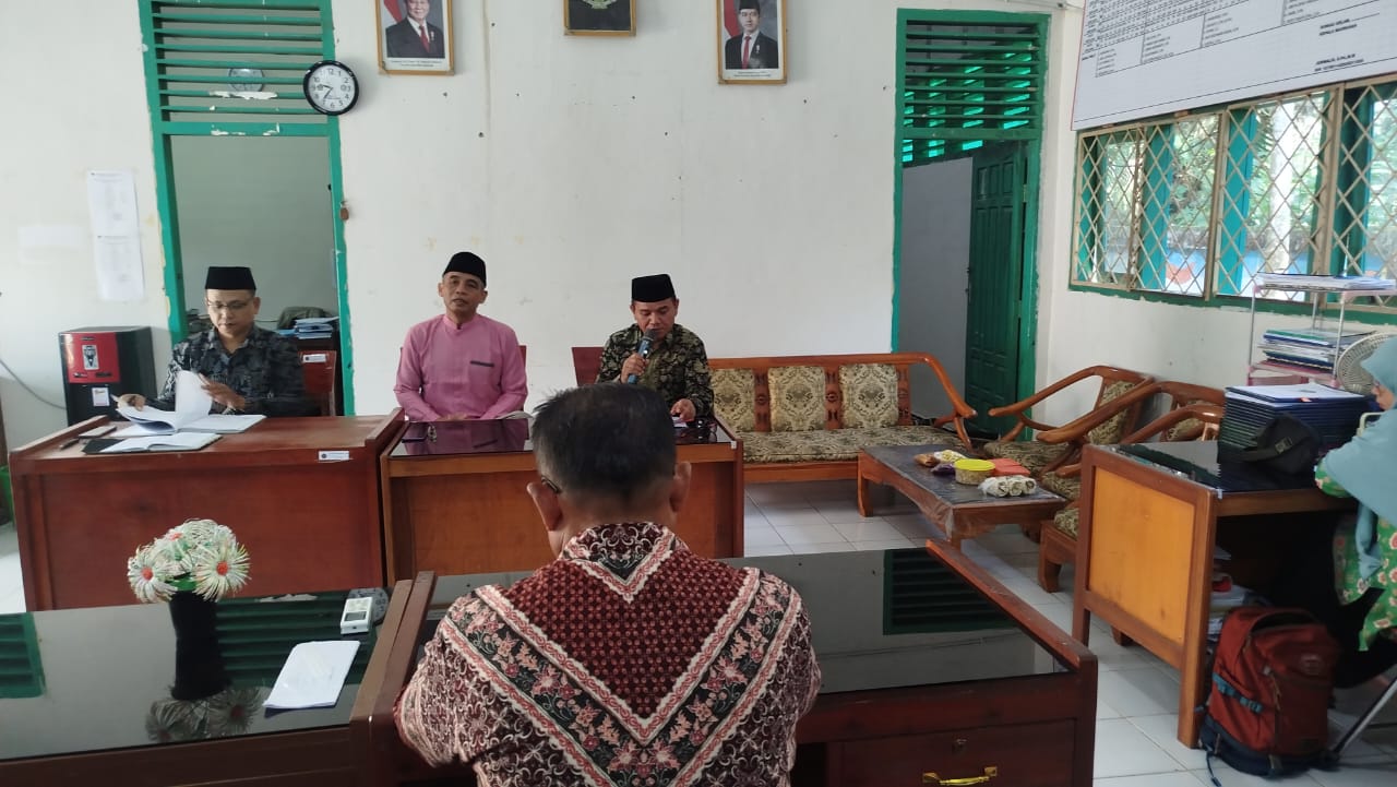 MAN 1 Muaro Jambi Gelar Rapat Persiapan Perpisahan Kelas XII dengan Komite Madrasah MAN 1 Muaro Jambi Gelar Rapat Persiapan Perpisahan Kelas XII dengan Komite Madrasah