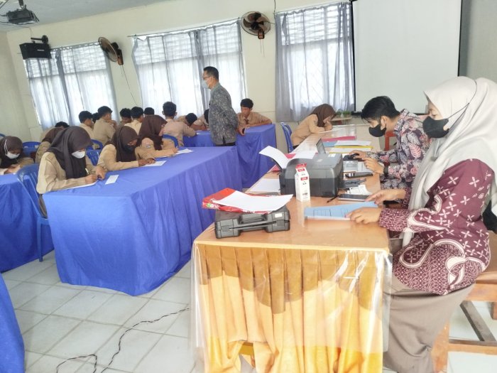 Siap Bertanding! 18 Siswa MAN 1 Muaro Jambi Wakili Madrasah di OMI Kabupaten Siap Bertanding! 18 Siswa MAN 1 Muaro Jambi Wakili Madrasah di OMI Kabupaten