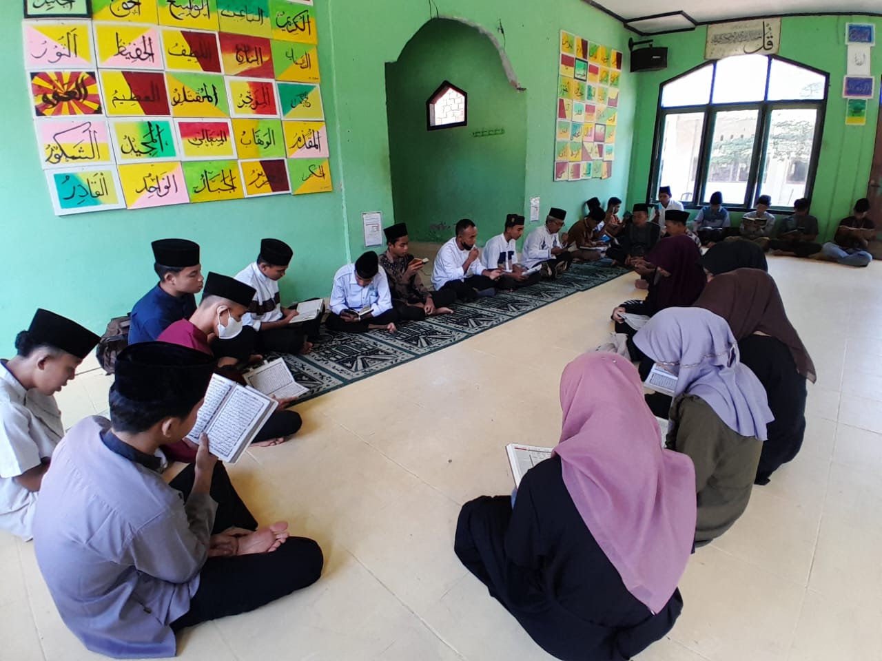 Kegiatan Khatam Quran Ramadhan 1446 H di MAN 1 Muaro Jambi