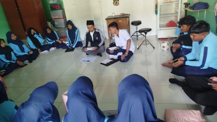 Wali Kelas MAN 1 Muaro Jambi Giat Lakukan Pembinaan Menjelang Hari Santri