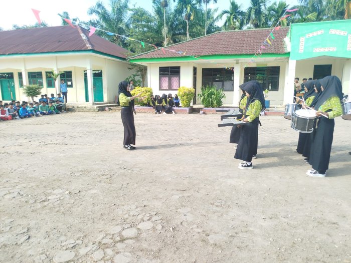 Demo Bahana Genta Mahardika dan Ambalan Putri Pinang Masak Semarakkan Hari Terakhir Matamuda MAN 1 Muaro Jambi Demo Bahana Genta Mahardika dan Ambalan Putri Pinang Masak Semarakkan Hari Terakhir Matamuda MAN 1 Muaro Jambi
