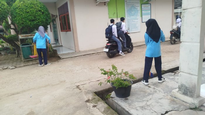 Lingkungan Bersih, Belajar Jadi Nyaman di MAN 1 Muaro Jambi