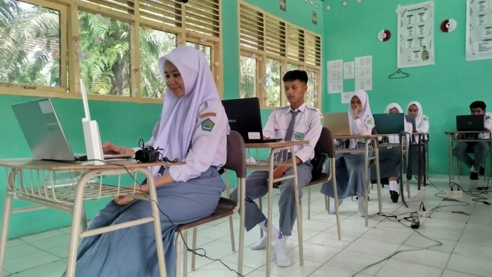 Hari Kedua Simulasi TKA di MAN 1 Muaro Jambi Berjalan Lancar dan Tertib