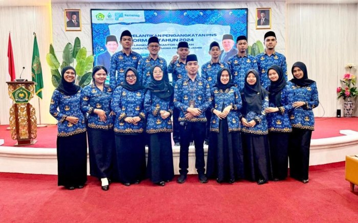 Diakhir semester Genap, MAN 1 Muaro Jambi Kehadiran 1 PNS Baru