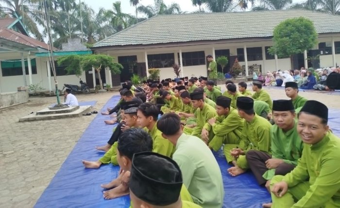 Pembiasaan Salat Duha di MAN 1 Muaro Jambi Berjalan Khidmat