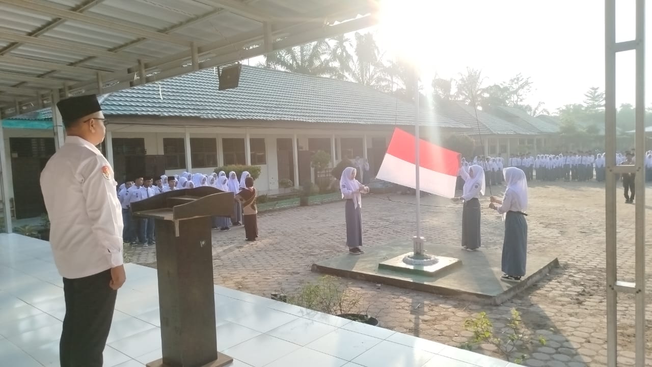 Upacara Bendera, Wakamad Kurikulum Pinta Agar Siswa Luruskan Niat Dalam Menuntut Ilmu