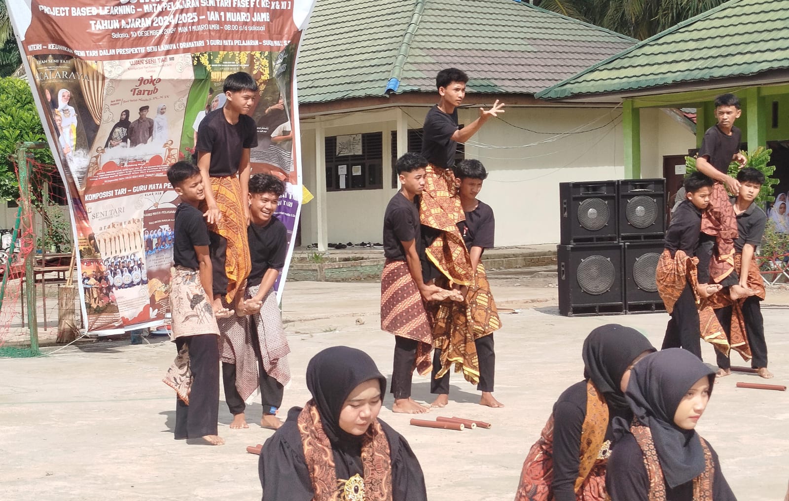 Tampil Energik, Ujian Praktik Seni Budaya di MAN 1 Muaro Jambi