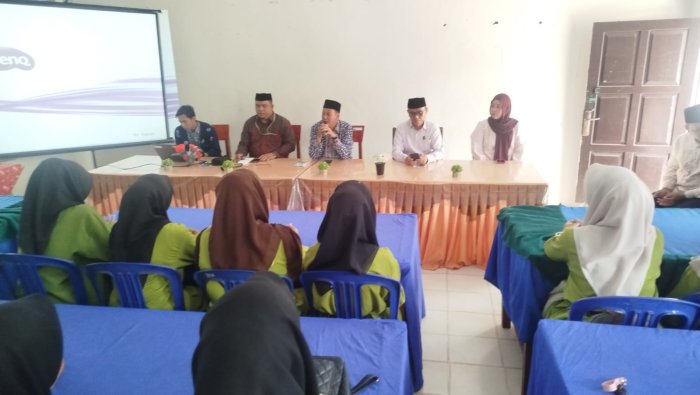 ITS-NU Jambi Sosialisasikan Penerimaan Mahasiswa Baru di MAN 1 Muaro Jambi ITS-NU Jambi Sosialisasikan Penerimaan Mahasiswa Baru di MAN 1 Muaro Jambi
