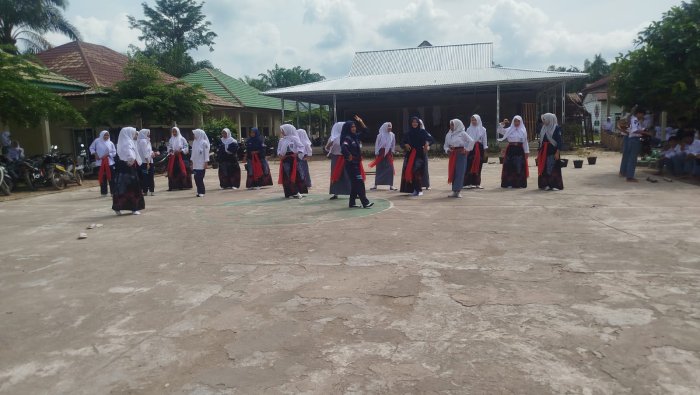 Siswa Gelar Gladi Resik Seni Budaya Jelang Asesmen Praktik
