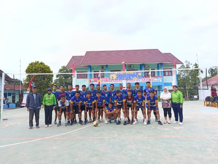 Tim Voli Putra MAN 1 Muaro Jambi Siap Hadapi SMAN 3 Kota Jambi Tim Voli Putra MAN 1 Muaro Jambi Siap Hadapi SMAN 3 Kota Jambi